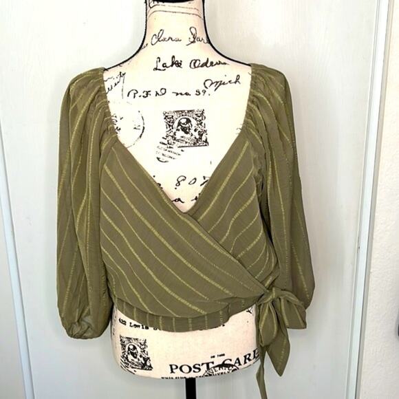 NWT! BCBGeneration Olive Green Crop Top Size Large - Picture 1 of 6